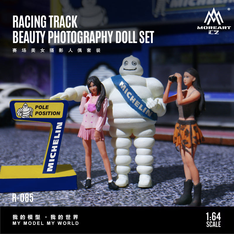 MOREART Sportswoman Photography Doll Set diorama model, 1:64 scale